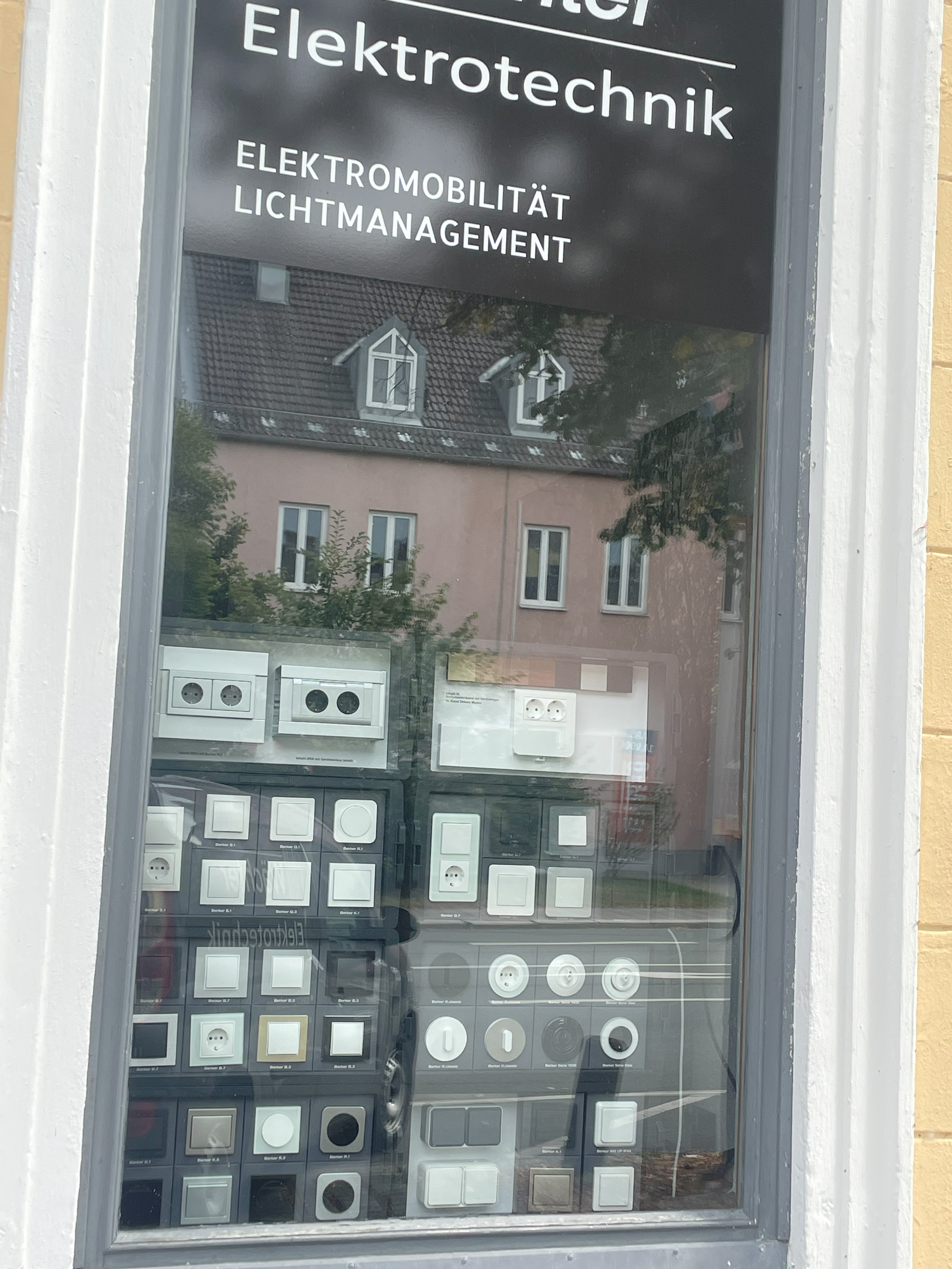 Wächter Elektrotechnik, Fabrikzeile 35 in Hof