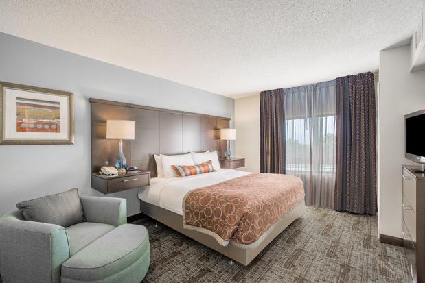 Images Staybridge Suites Wilmington-Newark by IHG
