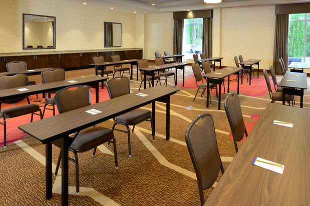 Images Hilton Garden Inn Greensboro Airport