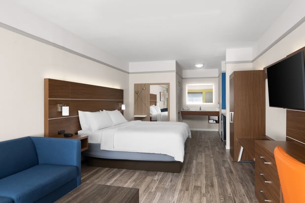 Images Holiday Inn Express & Suites San Dimas by IHG