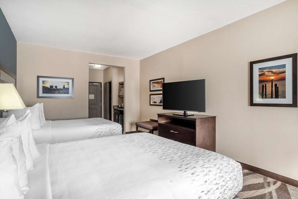 Two Queen Bed Guest Room