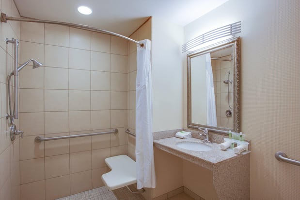 Images Holiday Inn Express & Suites Greensboro-East by IHG