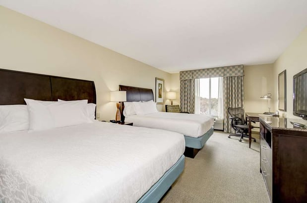 Images Hilton Garden Inn Waldorf