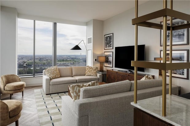 Images Hilton Arlington Rosslyn The Key