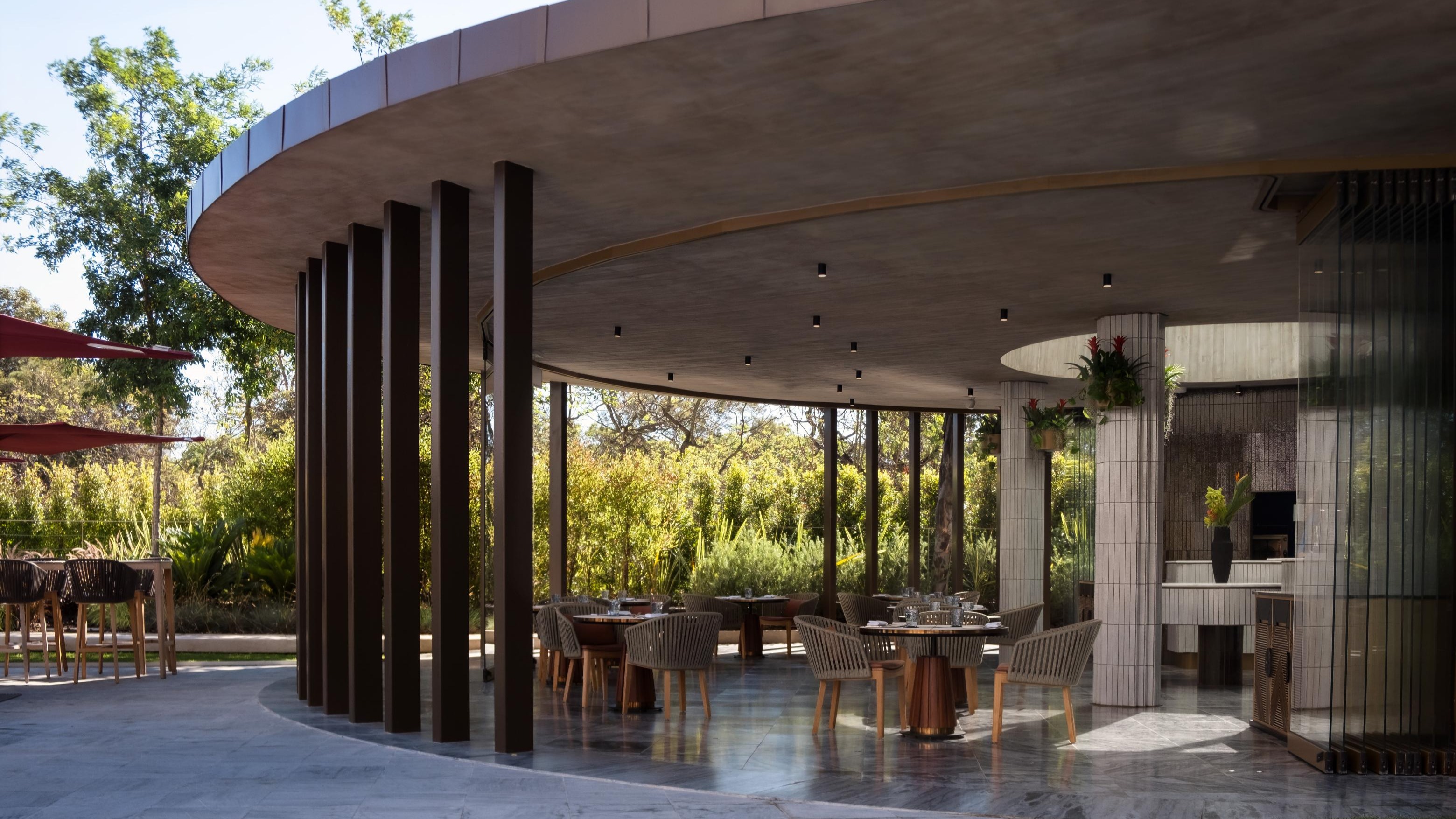 Ritz Pool Bar