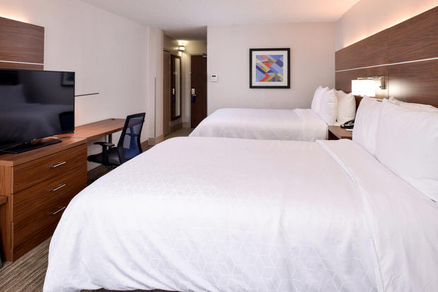 Images Holiday Inn Express Towson Baltimore N by IHG