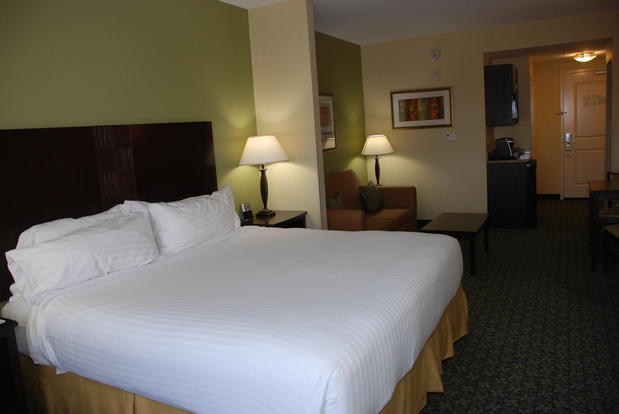 Images Holiday Inn Express & Suites Covington, an IHG Hotel