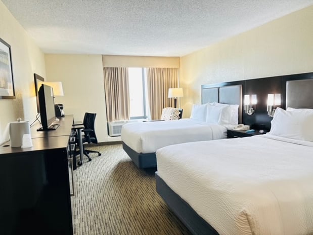 Images Holiday Inn Miami-International Airport by IHG