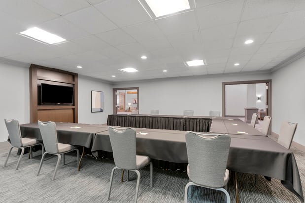 Images Holiday Inn Dubuque/Galena by IHG