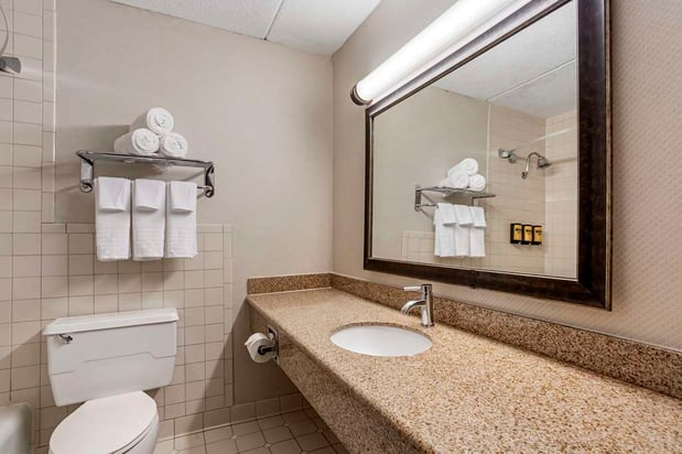 Images Best Western Plus Kingston Hotel and Conference Center