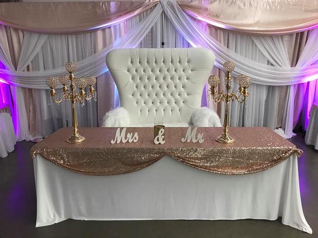 Images Touch of Elegance