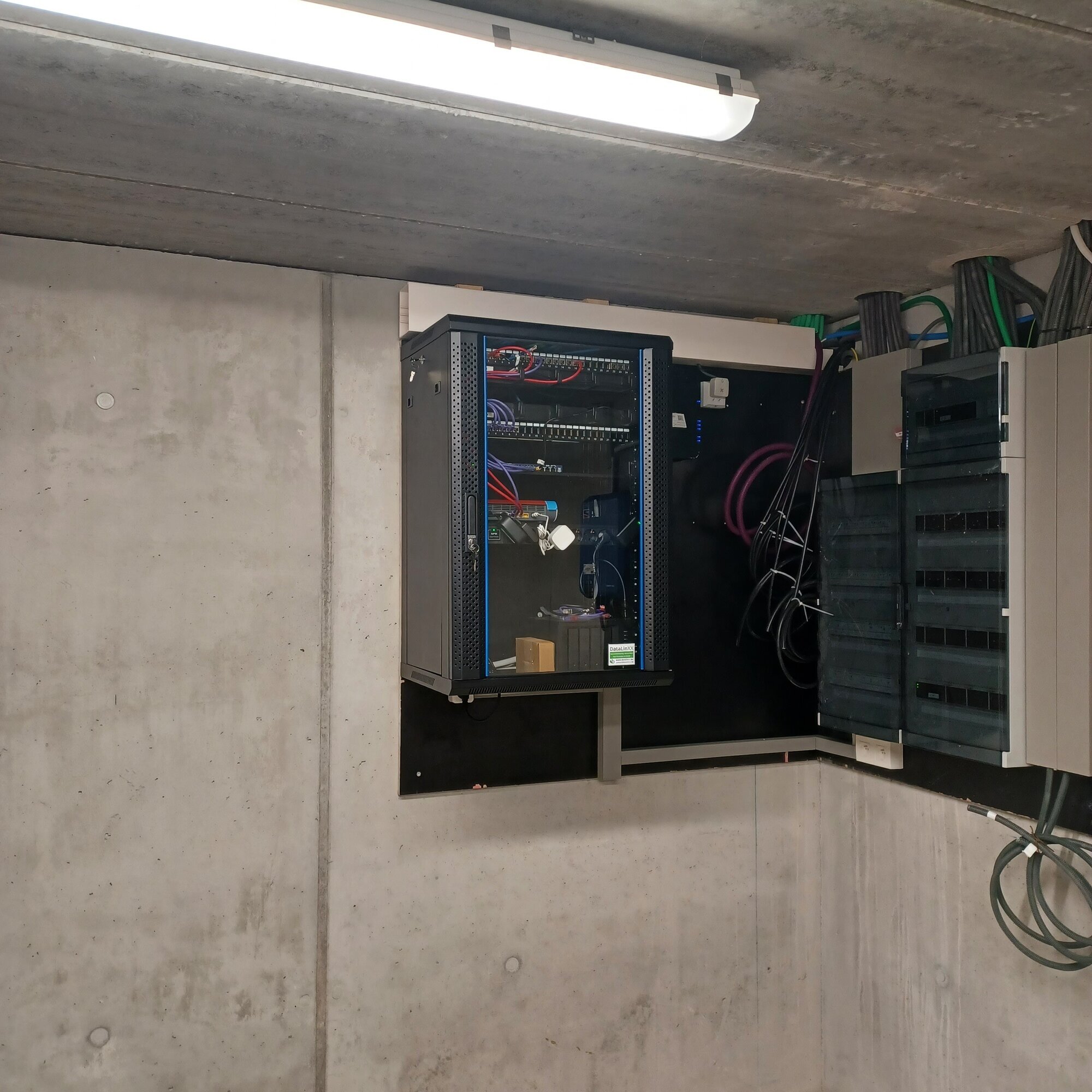 Fotos - DataLinXX - Netwerkbekabeling en Meer - 14