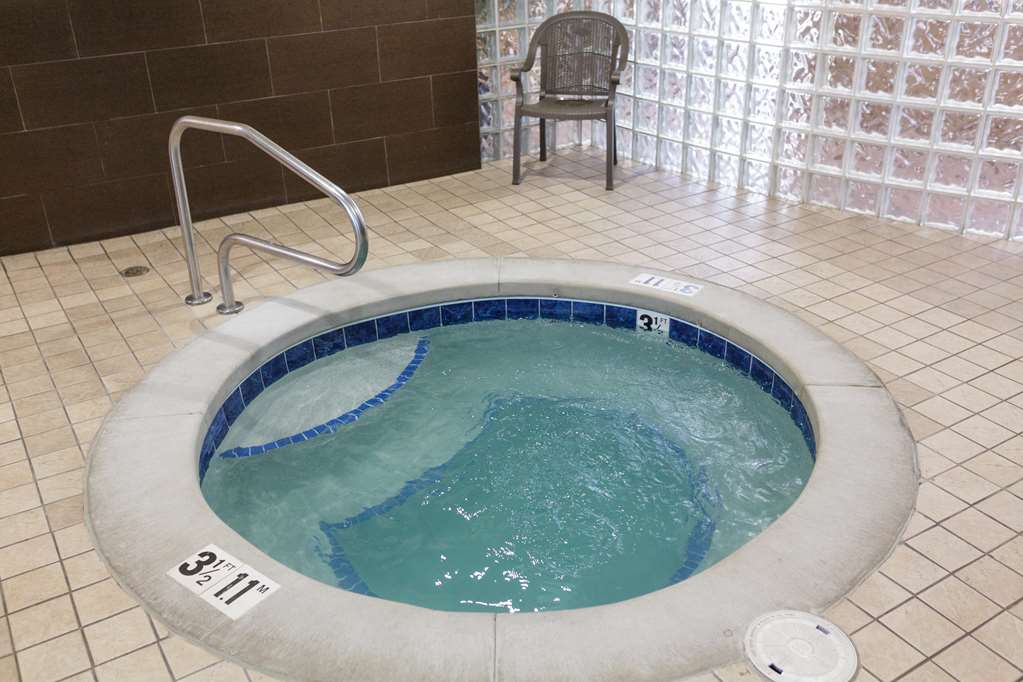 Hot tub Best Western Kiva Inn Fort Collins (970)484-2444