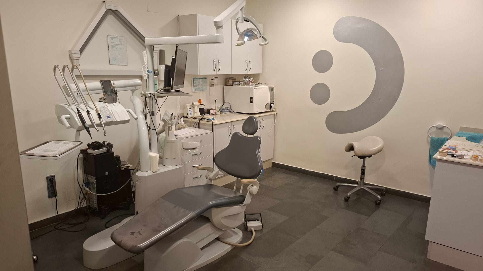 Images Dr. Landó - Clínica Dental