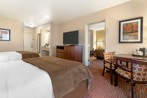 Images Best Western Plus Concord Inn