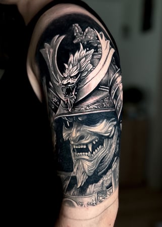 Bilder Bloody Dogs Tattoo & Piercing Inh. Robert Pongrácz
