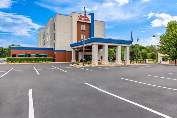 Images Hampton Inn & Suites Grove City