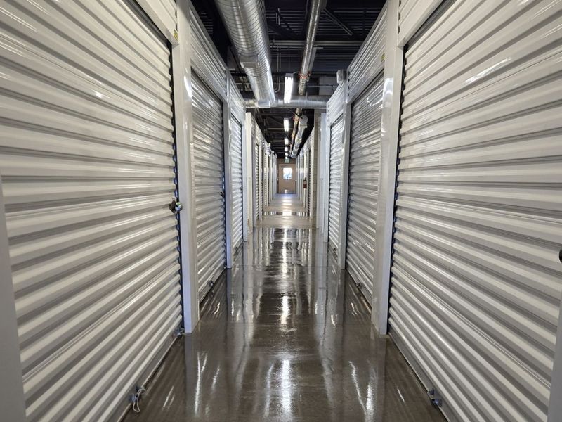 Images Extra Space Storage