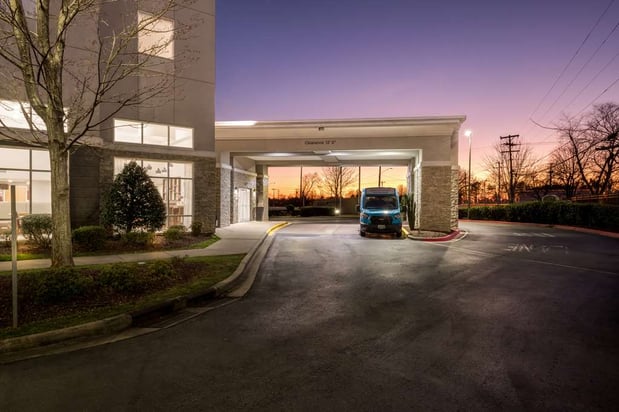 Images Hampton Inn & Suites Charlotte-Airport