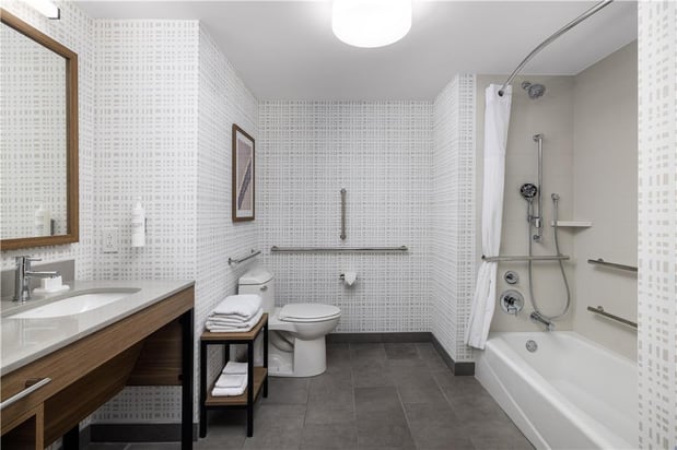 Images Hampton Inn & Suites Moline-Quad City Int'l Aprt
