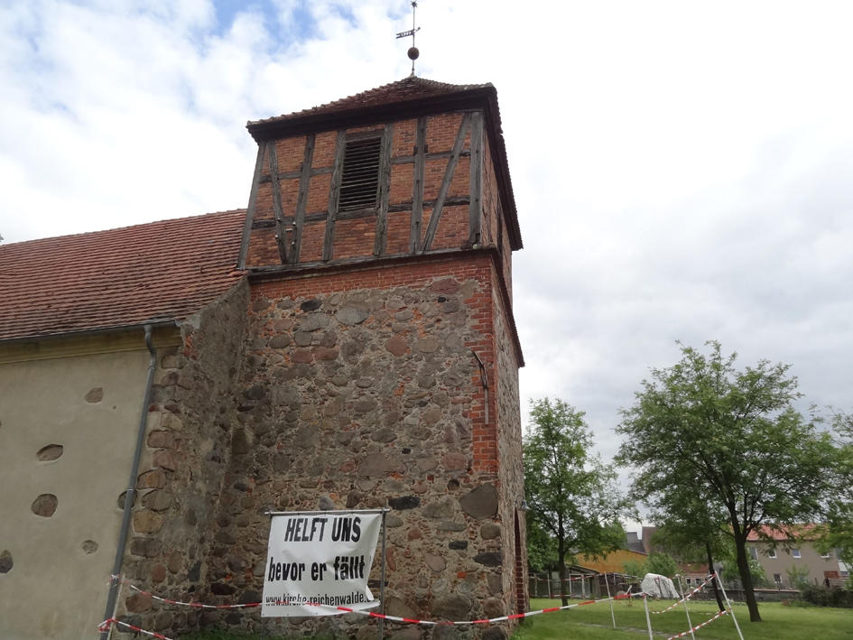 Kirche Reichenwalde - Pfarrsprengel Storkow, Dorfaue in Reichenwalde