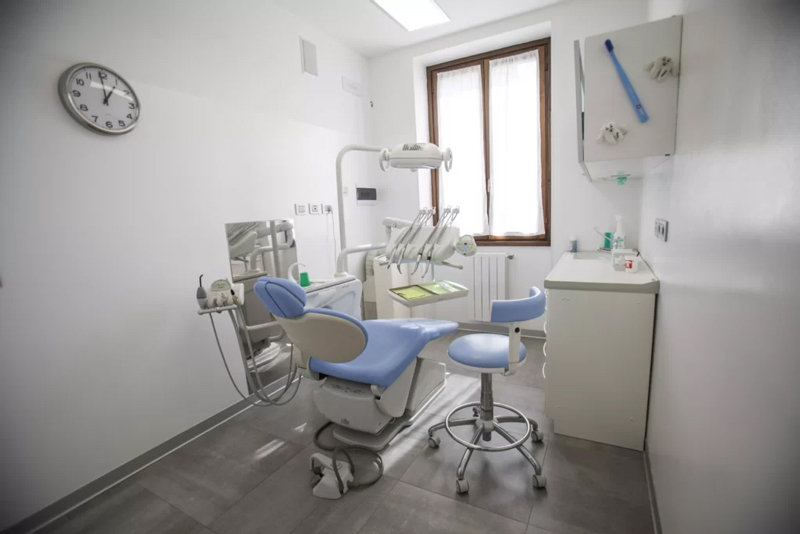 Images Studi Dentistici Dr. Carozzi