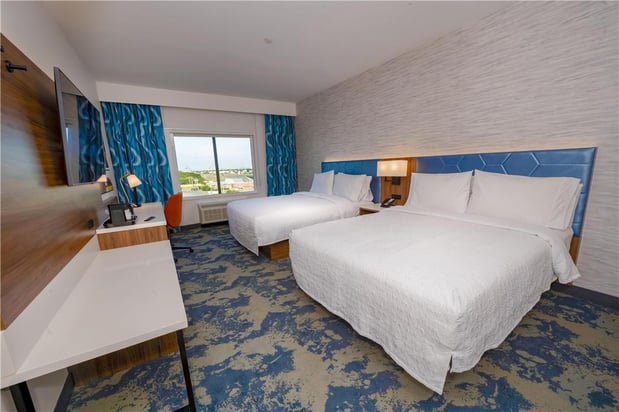 Images Hampton Inn and Suites Irving Hwy 183
