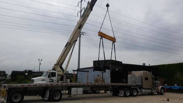 Images HWC Crane Service Inc.