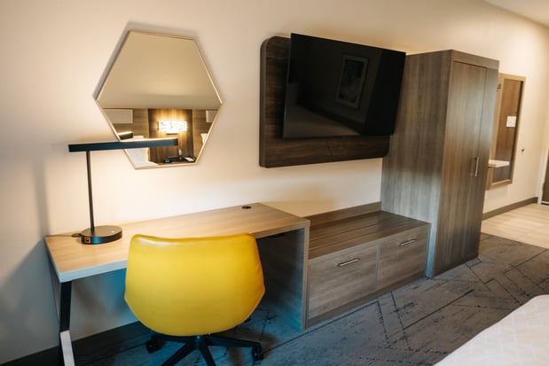 Images Holiday Inn Express & Suites McCalla - Birmingham West by IHG