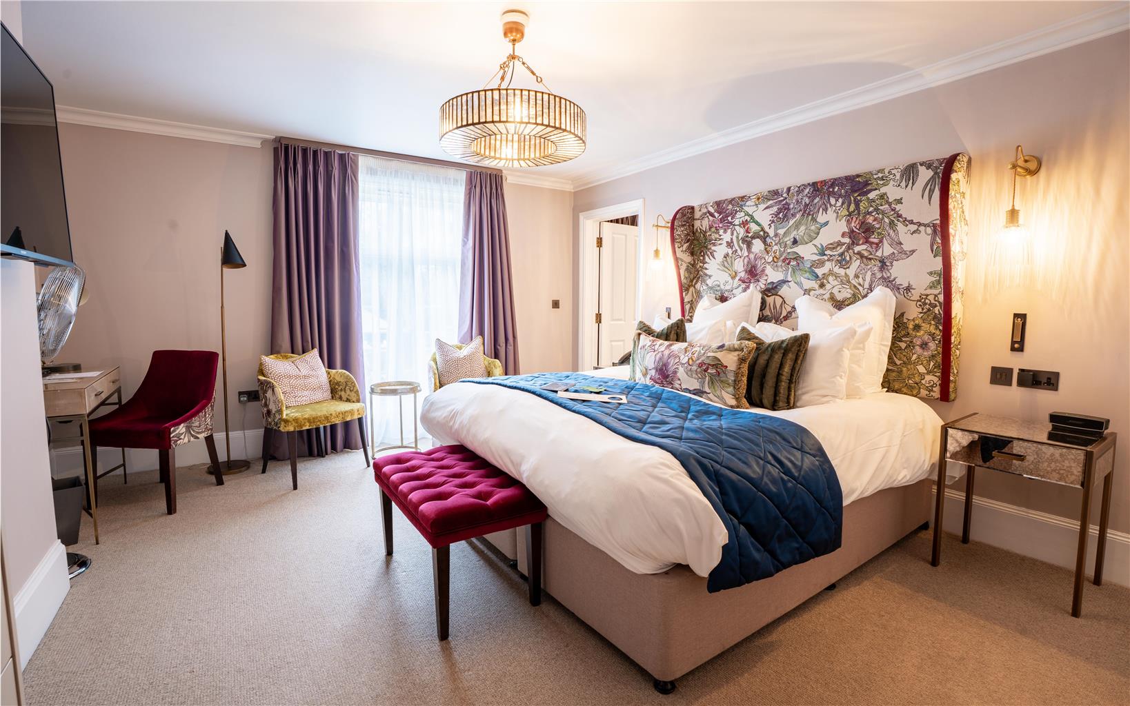 Gresham Premium Room