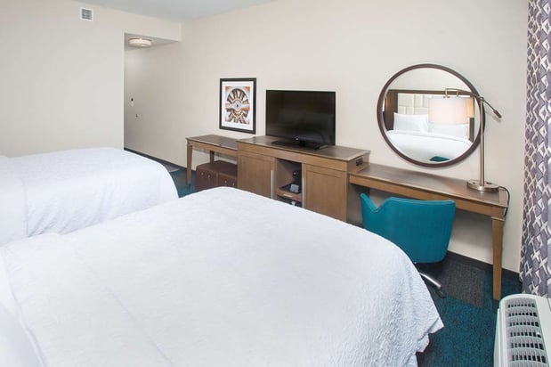 Images Hampton Inn & Suites LAX El Segundo