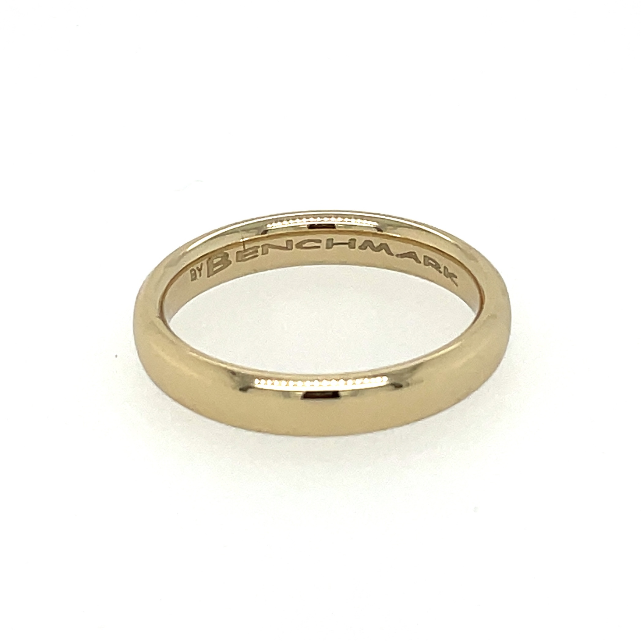 Celebrate a lifetime together with this 14K yellow gold men's wedding band featuring a 3.5mm European comfort fit. A timeless, polished design crafted for everyday comfort, style, and lasting love.