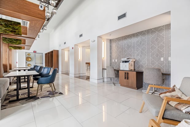 Images Pearl Dadeland