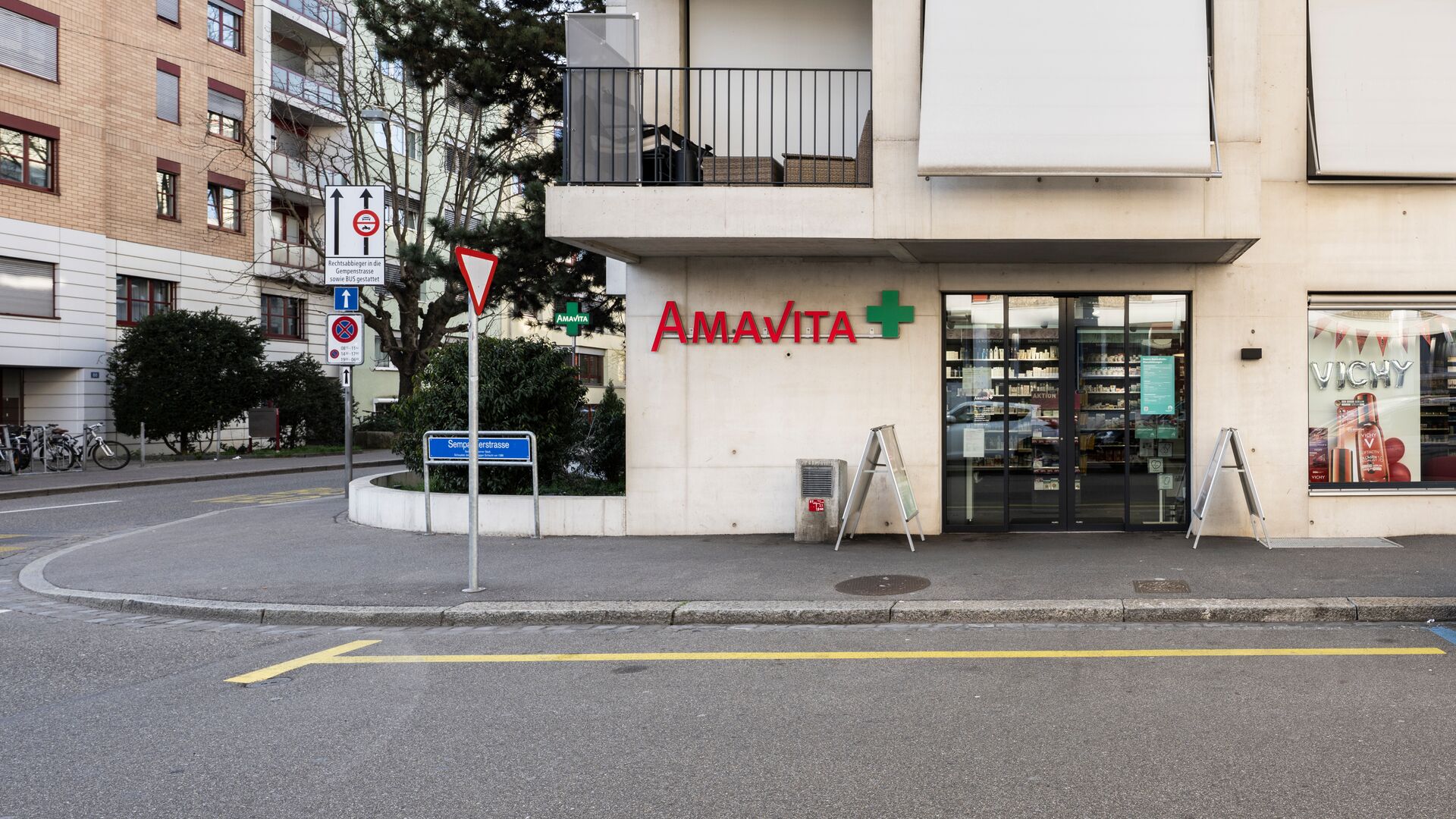 Amavita Apotheke Gundeli, Dornacherstrasse 83 in Basel