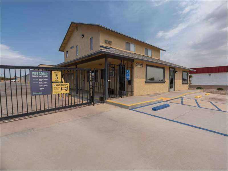 Alternate Beauty Image - Extra Space Storage at 16730 Walnut St, Hesperia, CA 92345