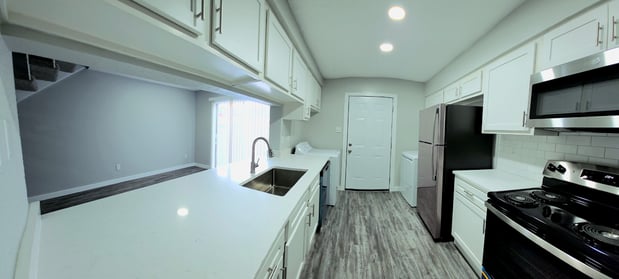 Images Skylar Pointe Apartments