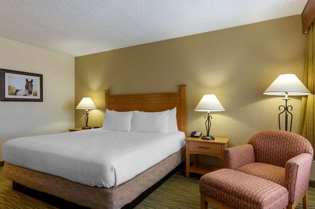 Images Best Western Paint Pony Lodge