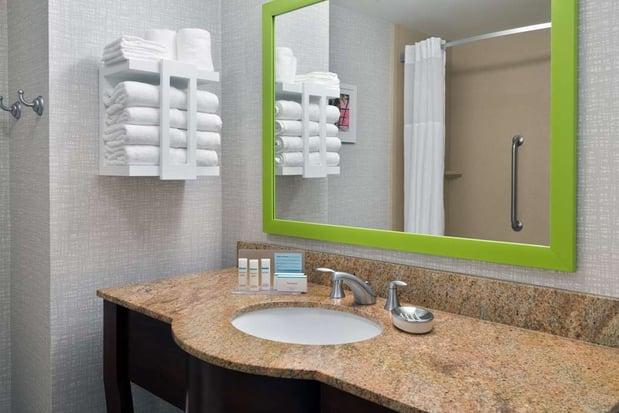 Images Hampton Inn and Suites-Winston-Salem/University Area NC