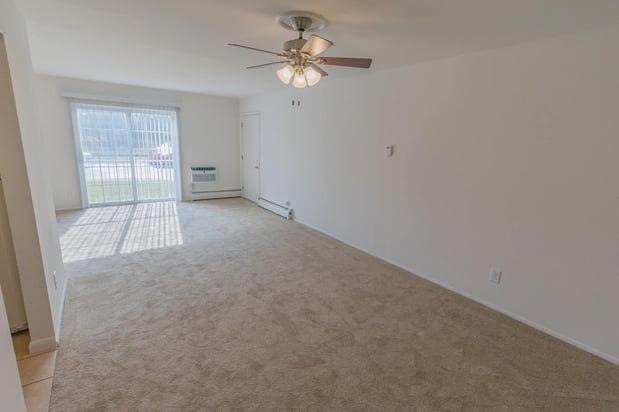 Images Mayflower Crossing Apartments