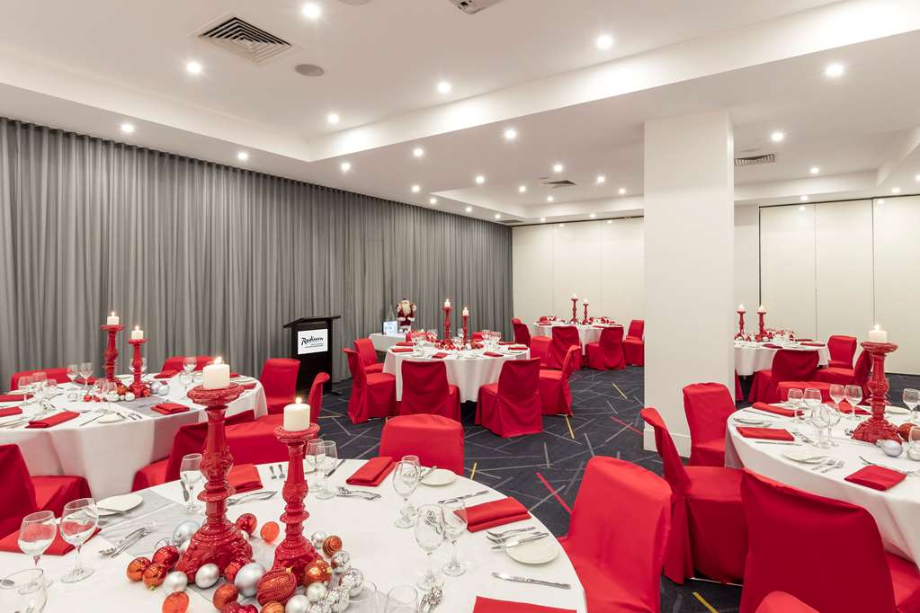 Images Radisson Hotel on Flagstaff Gardens Melbourne