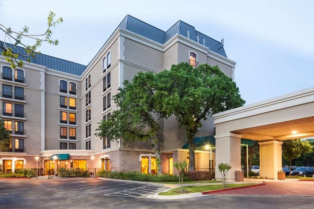 Images DoubleTree by Hilton Hotel Austin - University Area