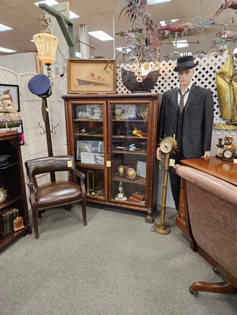 Images Ohio Valley Antique Mall