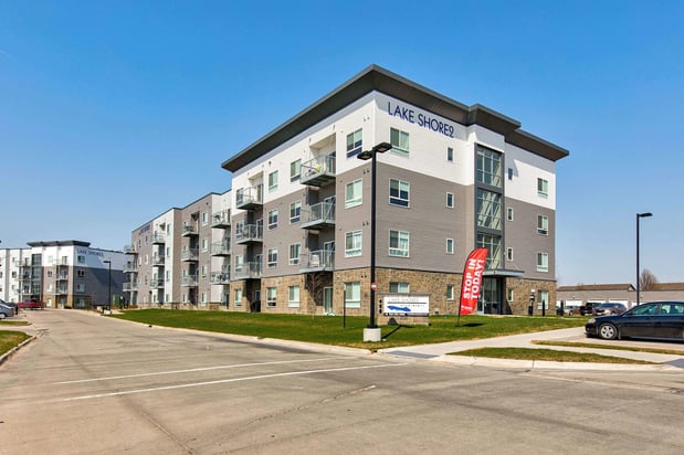 Images Lake Shore Apartments