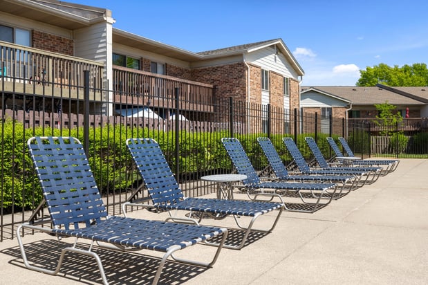 Images Deerfield Apartments