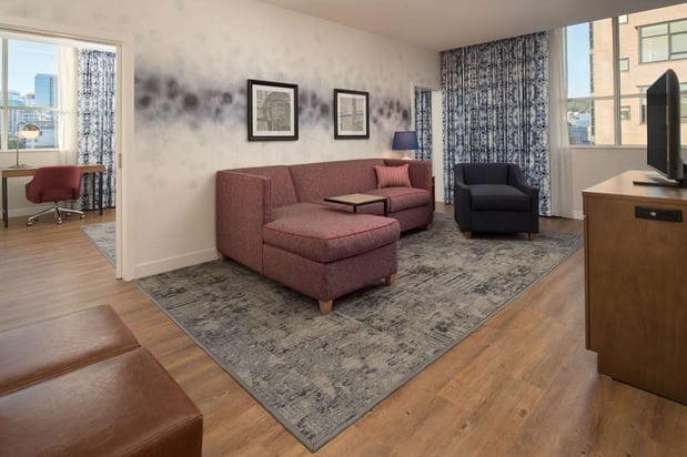Images Hampton Inn & Suites Portland-Pearl District