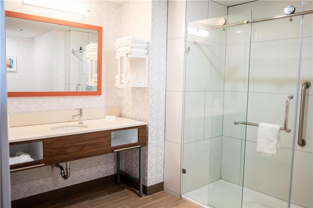 Images Hampton Inn Gonzales