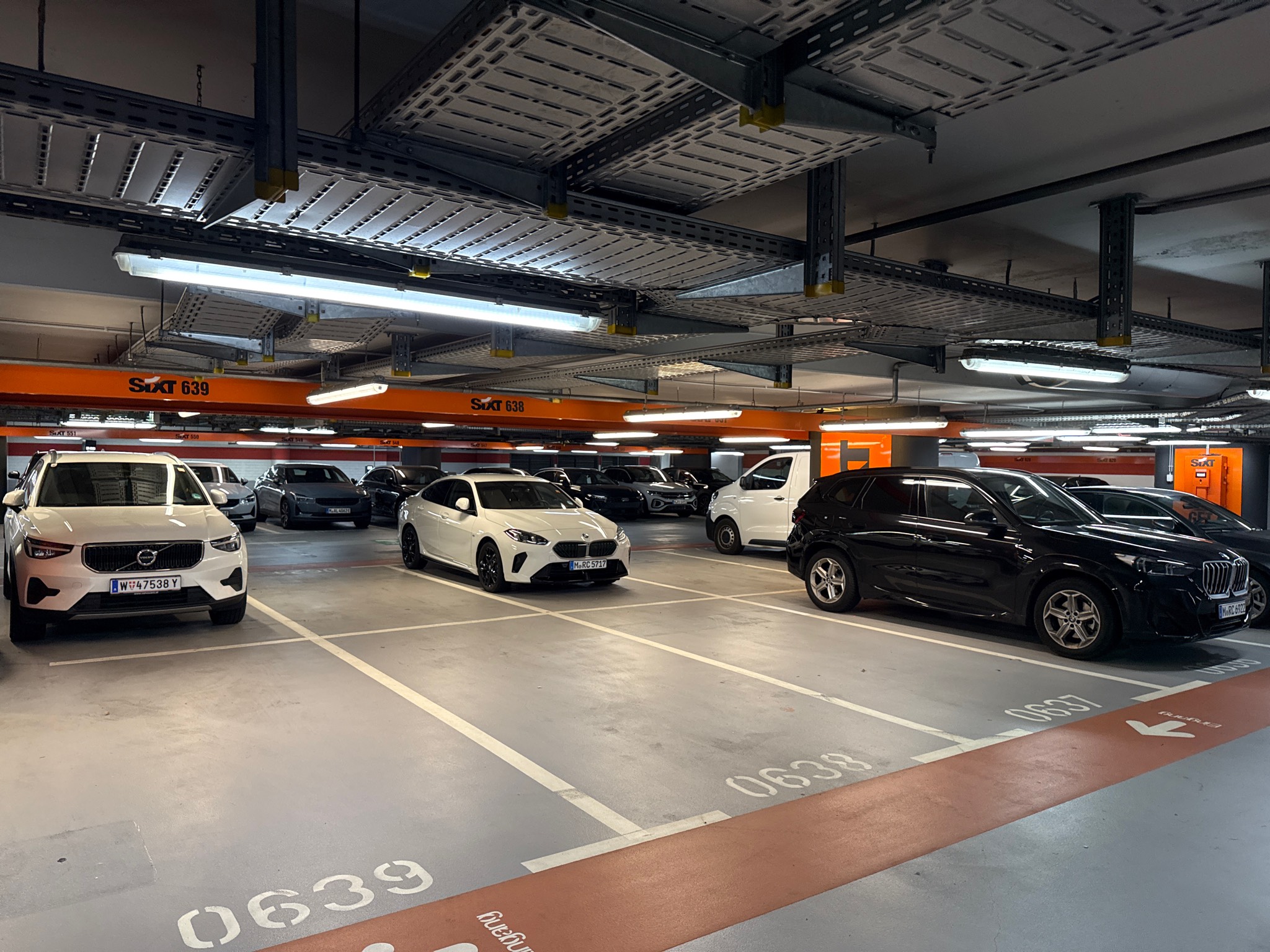 Bild 6 SIXT Autovermietung München Messestadt Riem in München