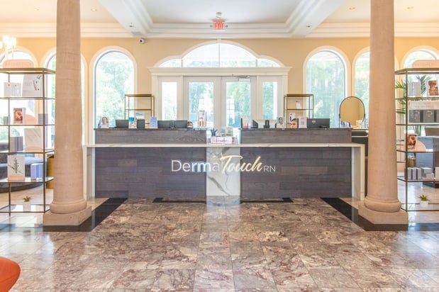 Images DermaTouch RN