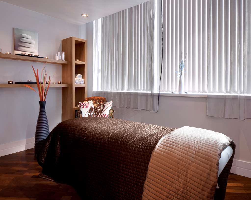 Spa Treatment Room Radisson Blu Hotel, Liverpool Liverpool 01519 661500