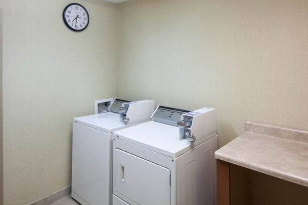 Images Hampton Inn & Suites Cedar Rapids - North